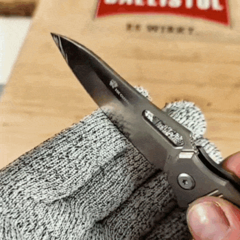 PAR GUANTES ANTICORTE - Reduce la exposición de tus manos a objetos filosos